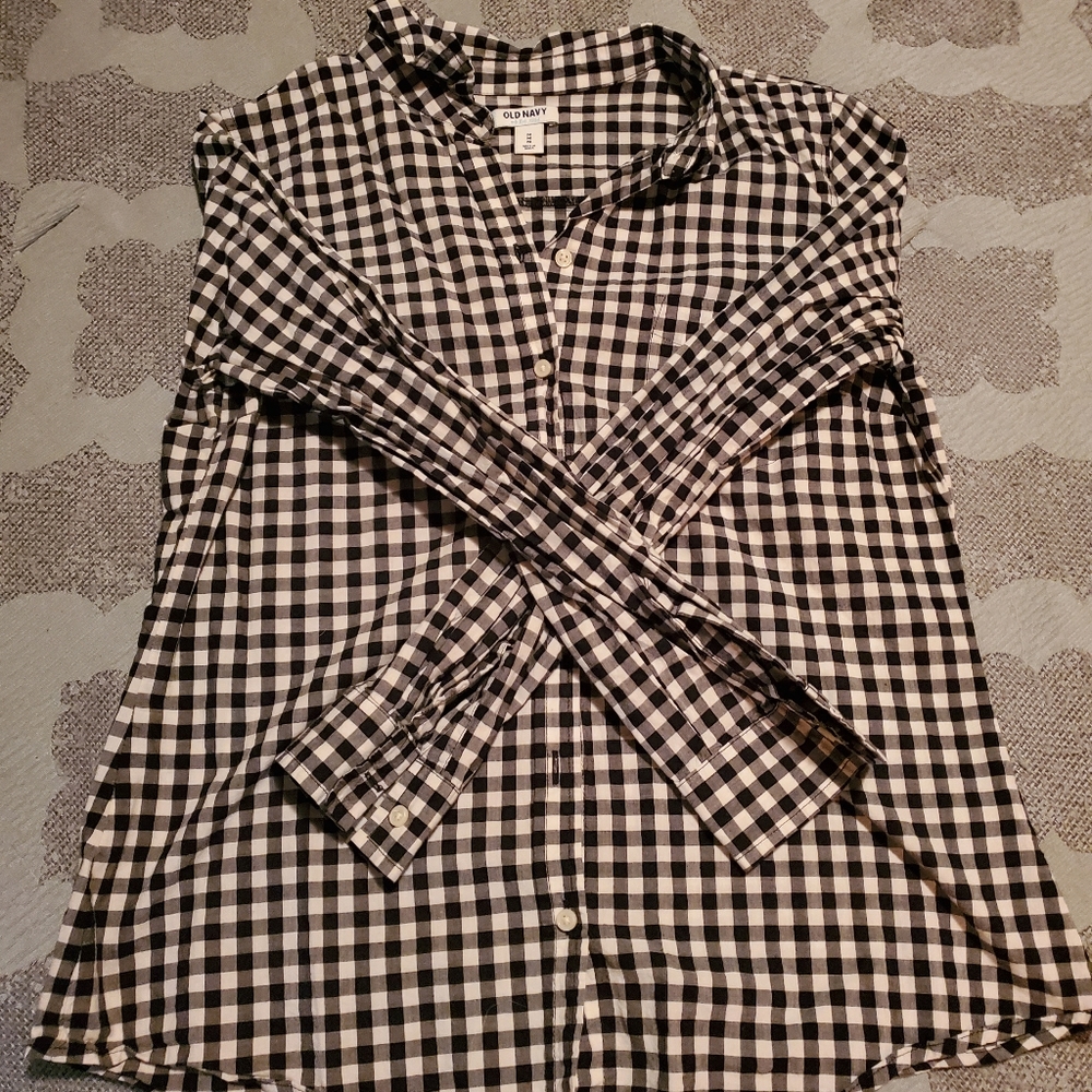 Old Navy button down shirt